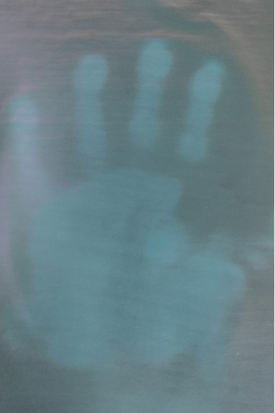 DG-CW Thermochromic Reflective Fabric - A multi-color, temperature-sensitive reflective fabric.  This special color-changing fabric is made of polyester and changes from purple to pink at a temperature of 28°C.  Width: 1.40m; Thickness: 0.15mm; Weight: 28 front view